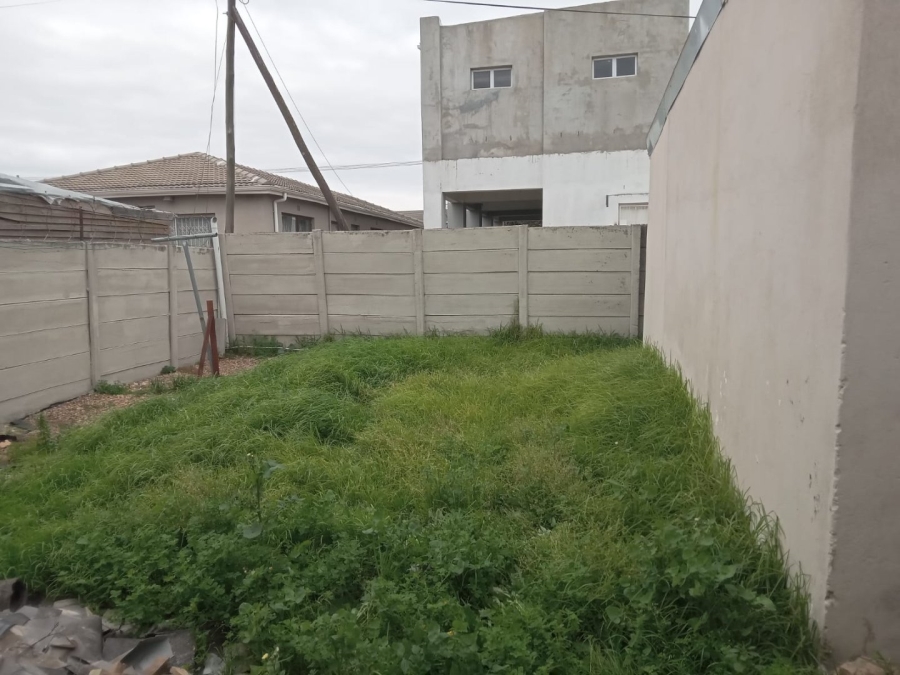 To Let Commercial Property for Rent in Eikendal Western Cape